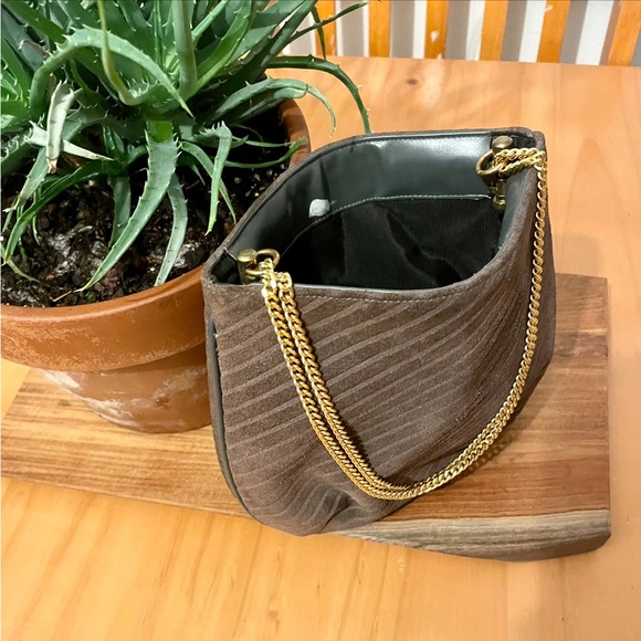 Vintage Coblentz brown suede bag with gold chain - Picture 5 of 7